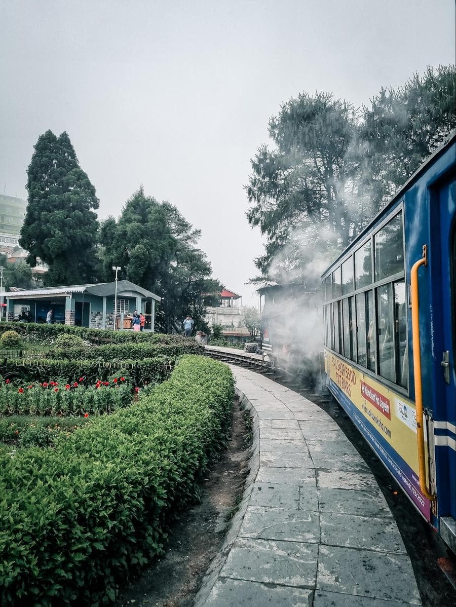 The railway loop around the Batasia