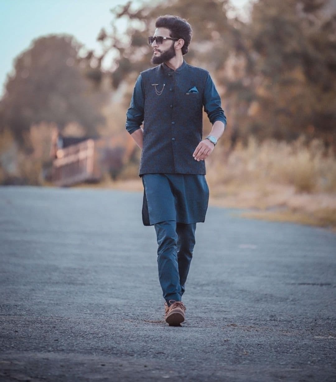 Traditional Indian men's outfit