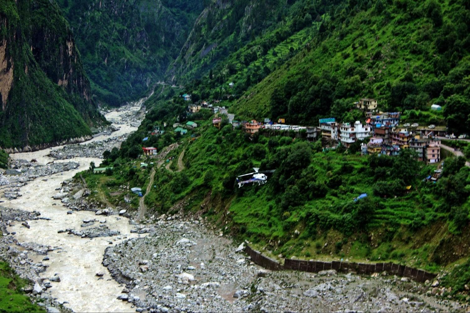 Slightly blurry image of Govindghat