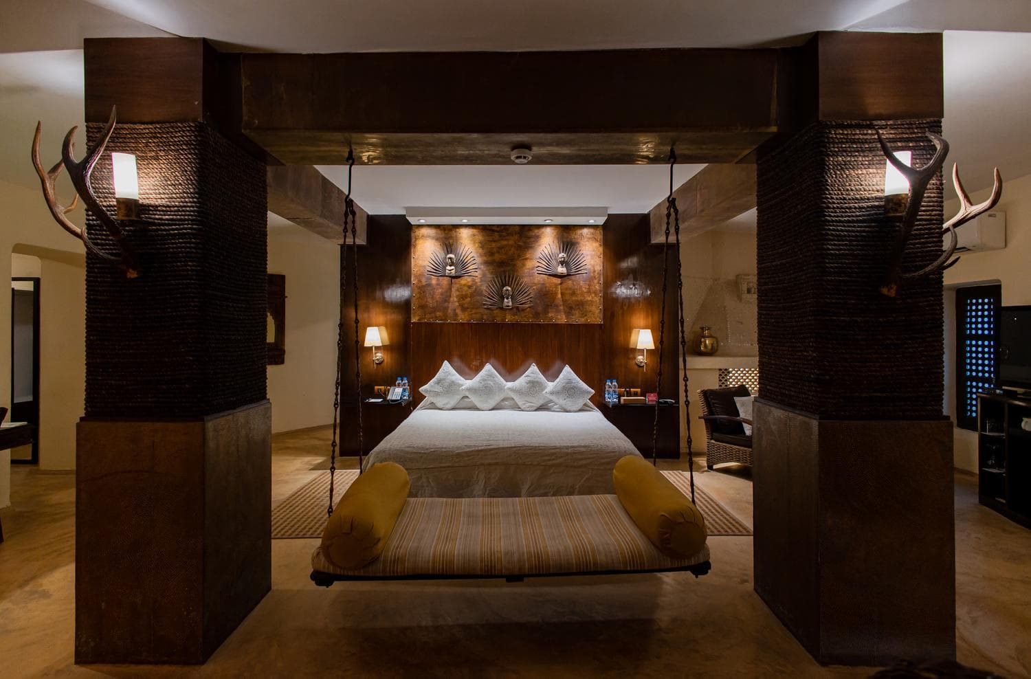 Ajit Bhawan, Delux Room